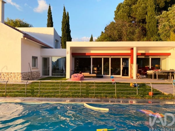House in Quinta do Anjo - view 1