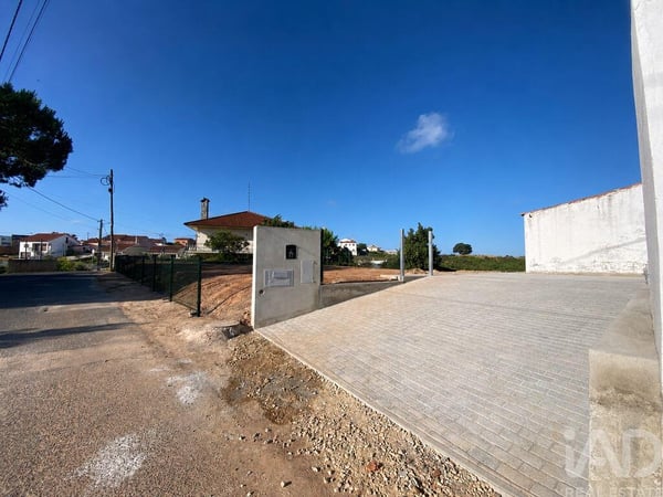 House in Valbom - view 1