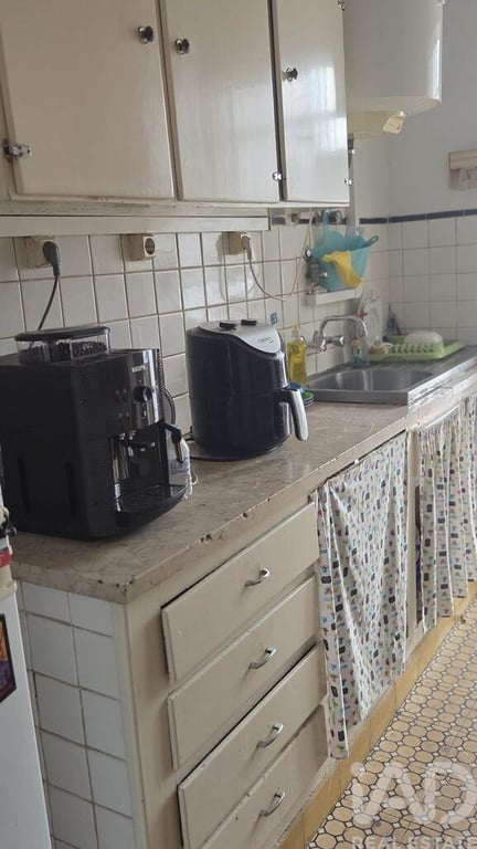 Apartment in Alhandra - Image 3