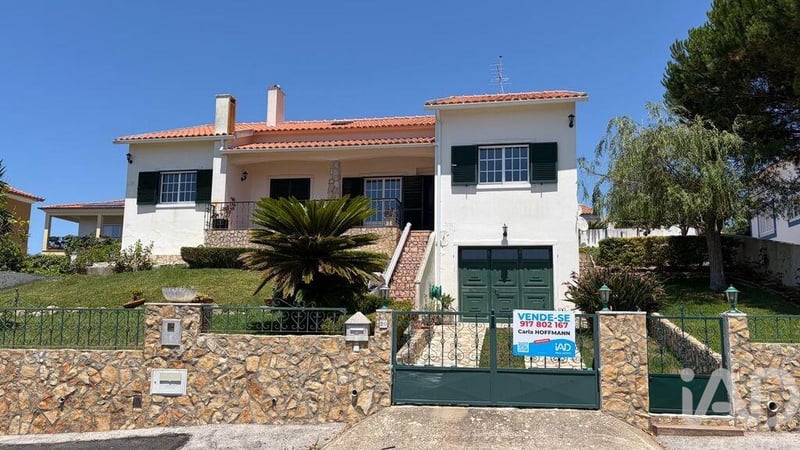 House in Mafra - view 1