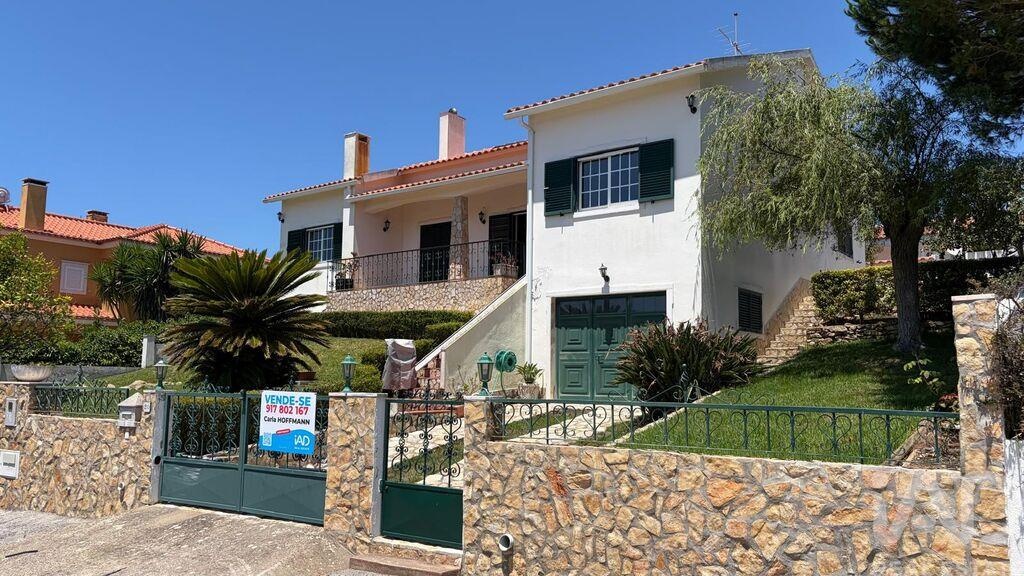 House in Mafra - Image 2