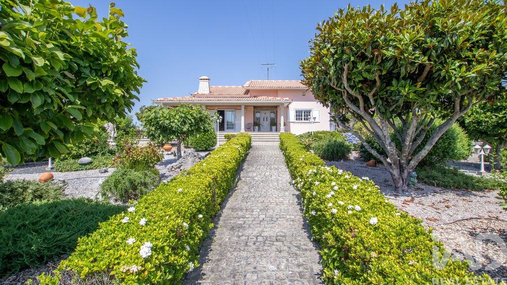 Farm, Ranch or Equestrian in Midoes - Image 3