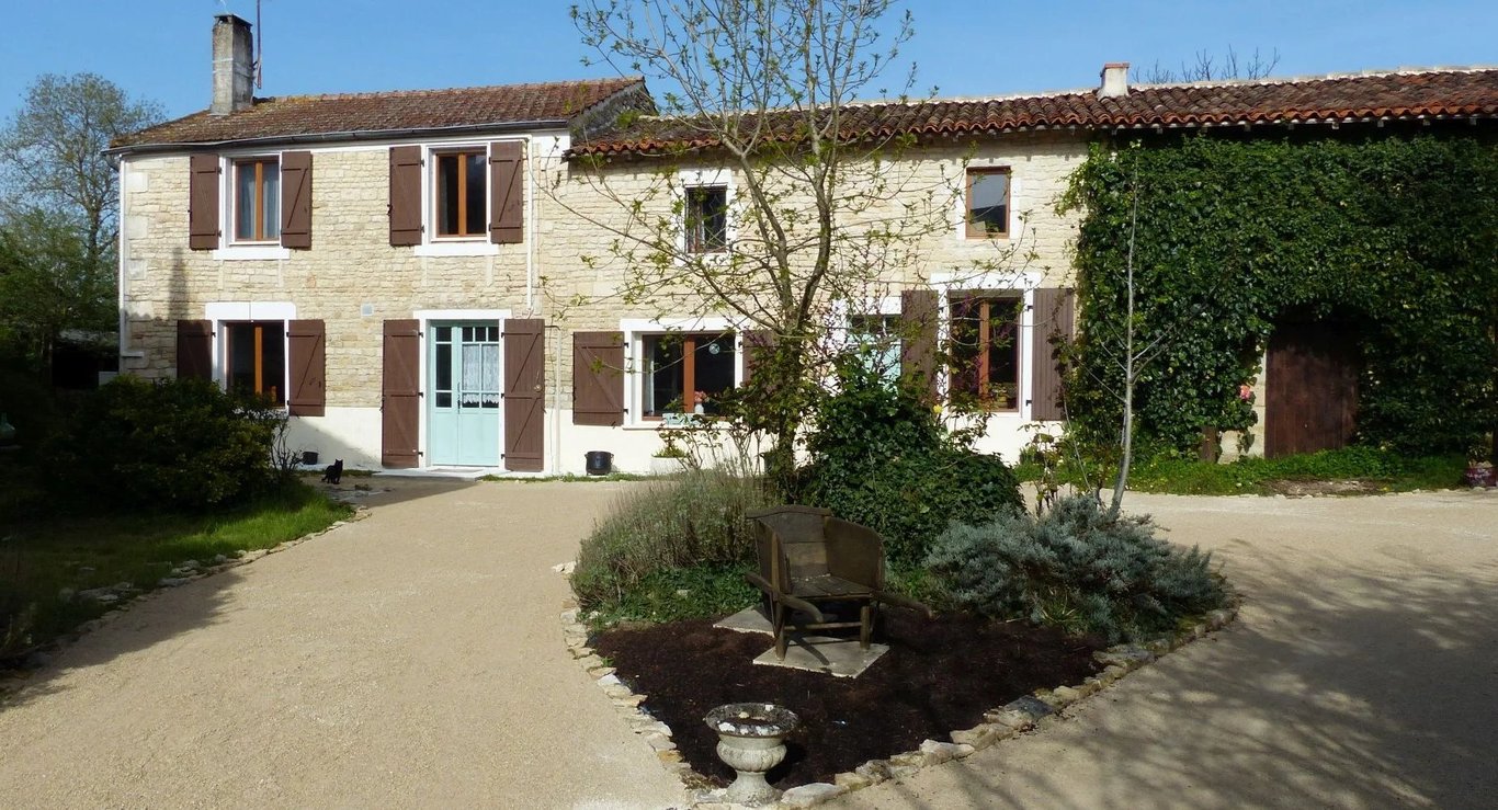 House in Courcome