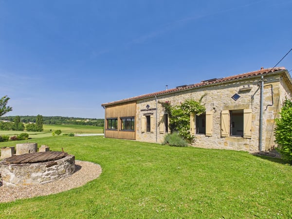 House in Duras - view 1