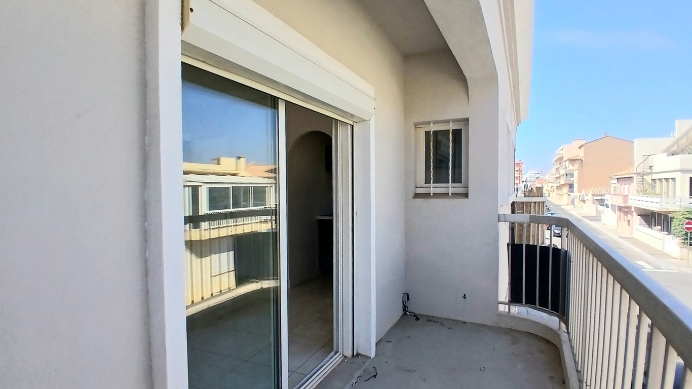 Apartment in Valras-Plage - Image 3