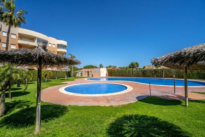 Apartment in Dehesa de Campoamor - view 1