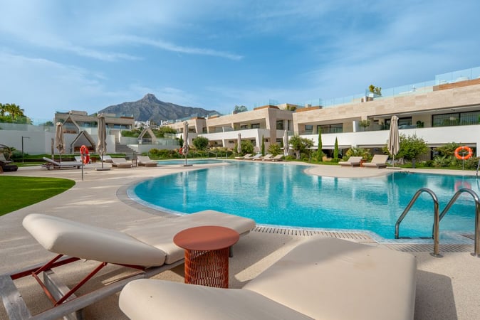 Apartment in Marbella - view 1