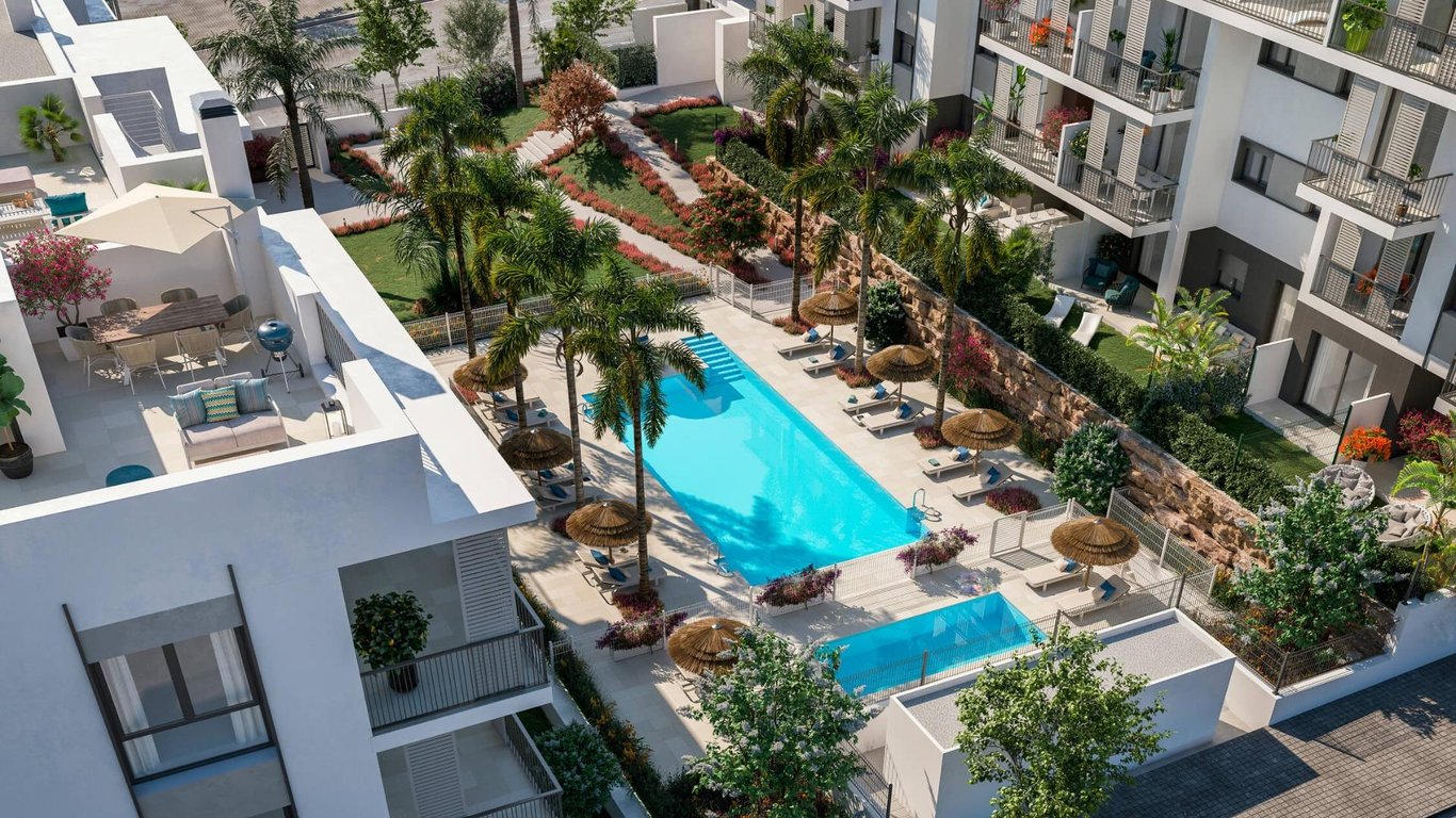 House in Estepona - Image 3