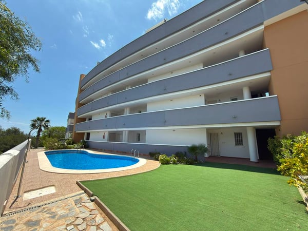Apartment in Villamartin - view 1
