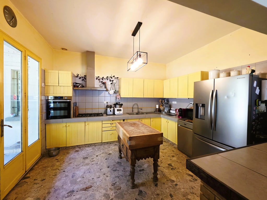 House in Blasimon - Image 3