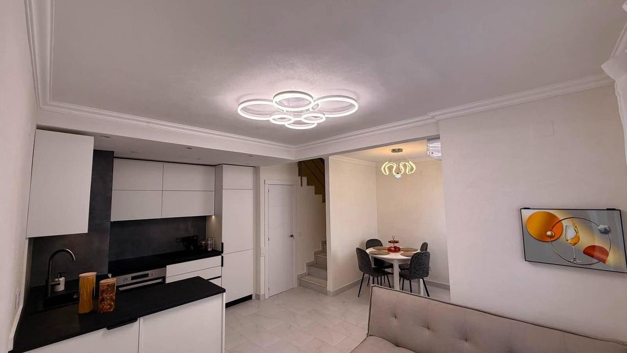 House in Torrevieja - Image 2