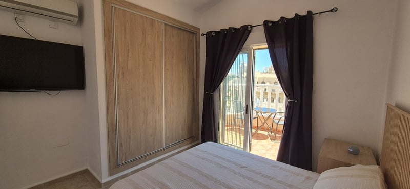 Villa in Villamartin - view 1