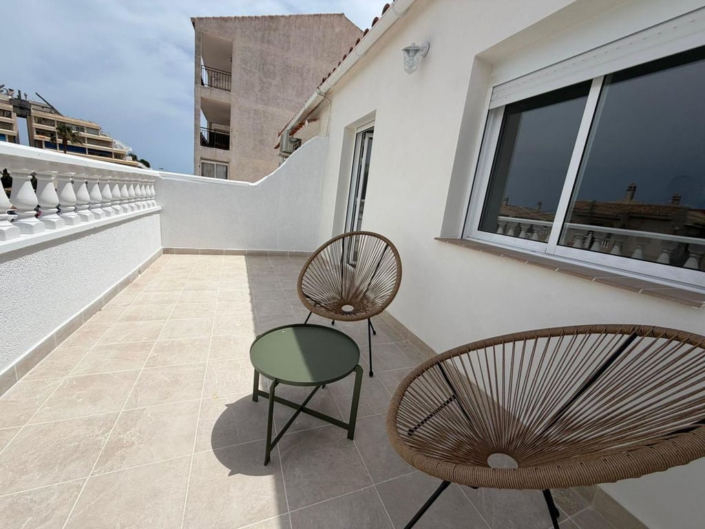 House in Torrevieja - Image 2