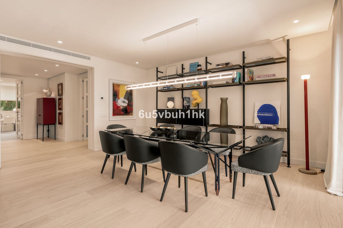 Apartment in Marbella - Image 3