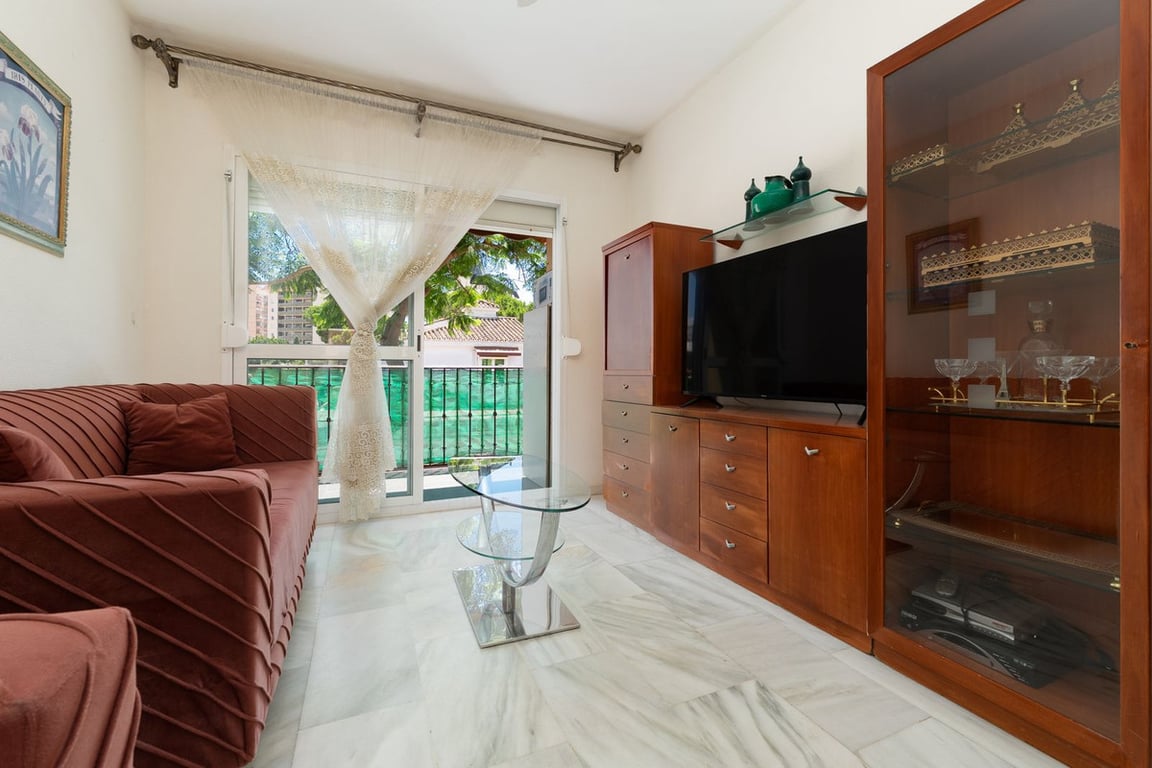 Apartment in Fuengirola - Image 2