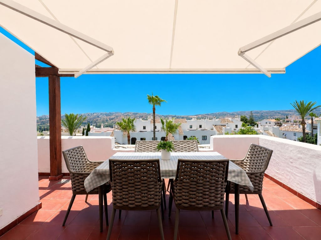 Apartment in Mijas Costa - Image 2