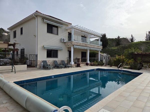 House in Armou - view 1