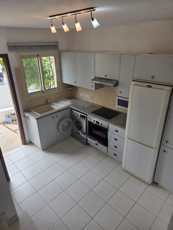 House in Anarita - Image 3