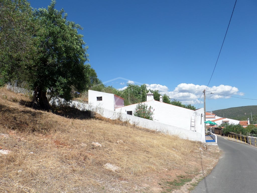 House in Covoes - Image 3