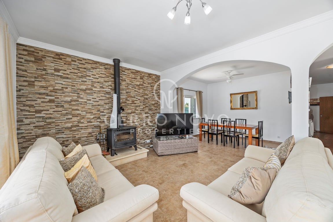 Villa in Guia - Image 2