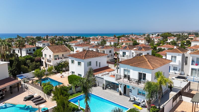 House in Sotira - view 1