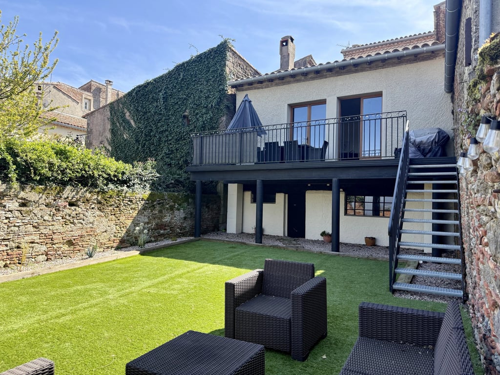 House in Montreal - Image 3