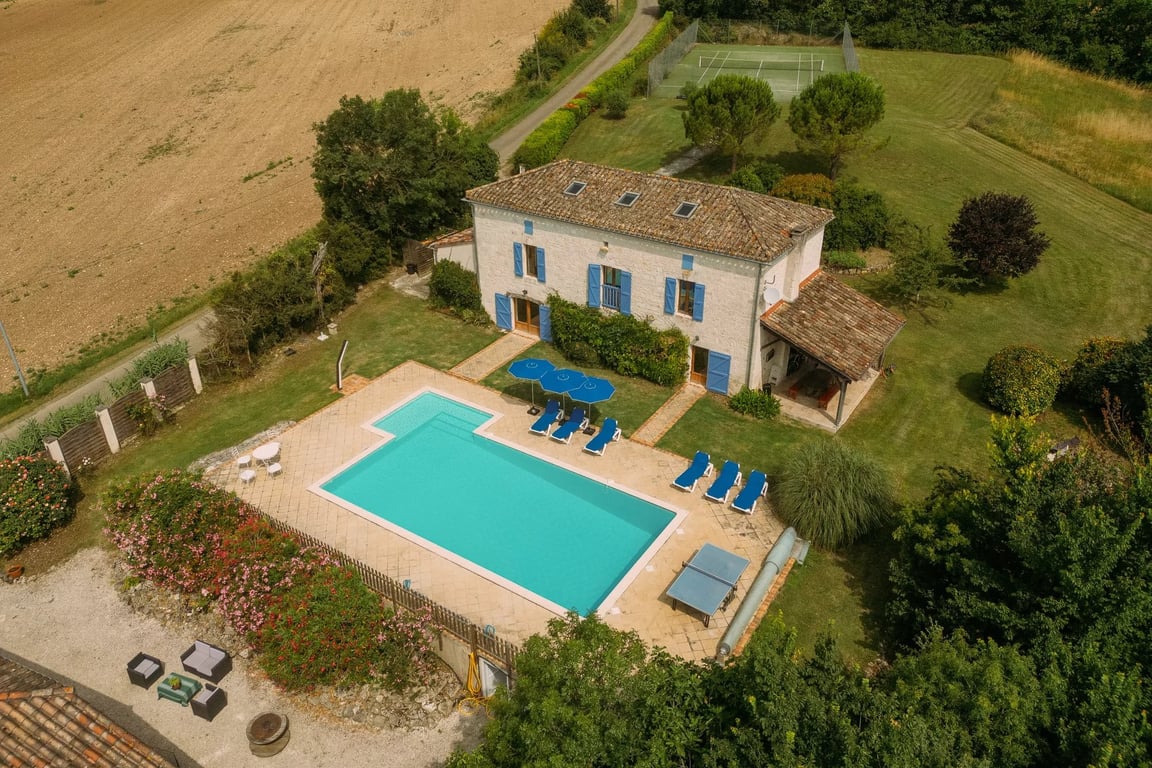 House in Beauville - Image 2