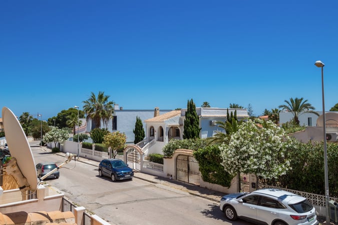 Apartment in La Zenia - view 1