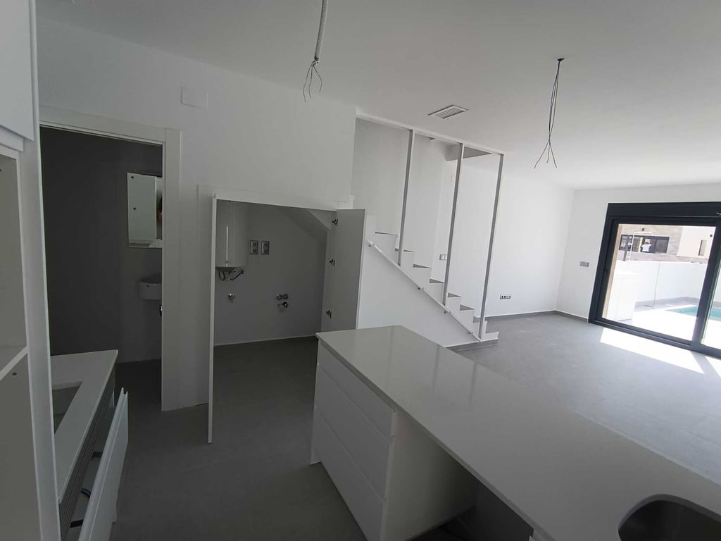 House in Daya Nueva - Image 3