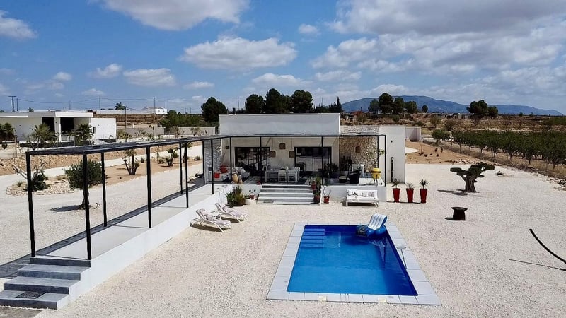 House in Pinoso - view 1