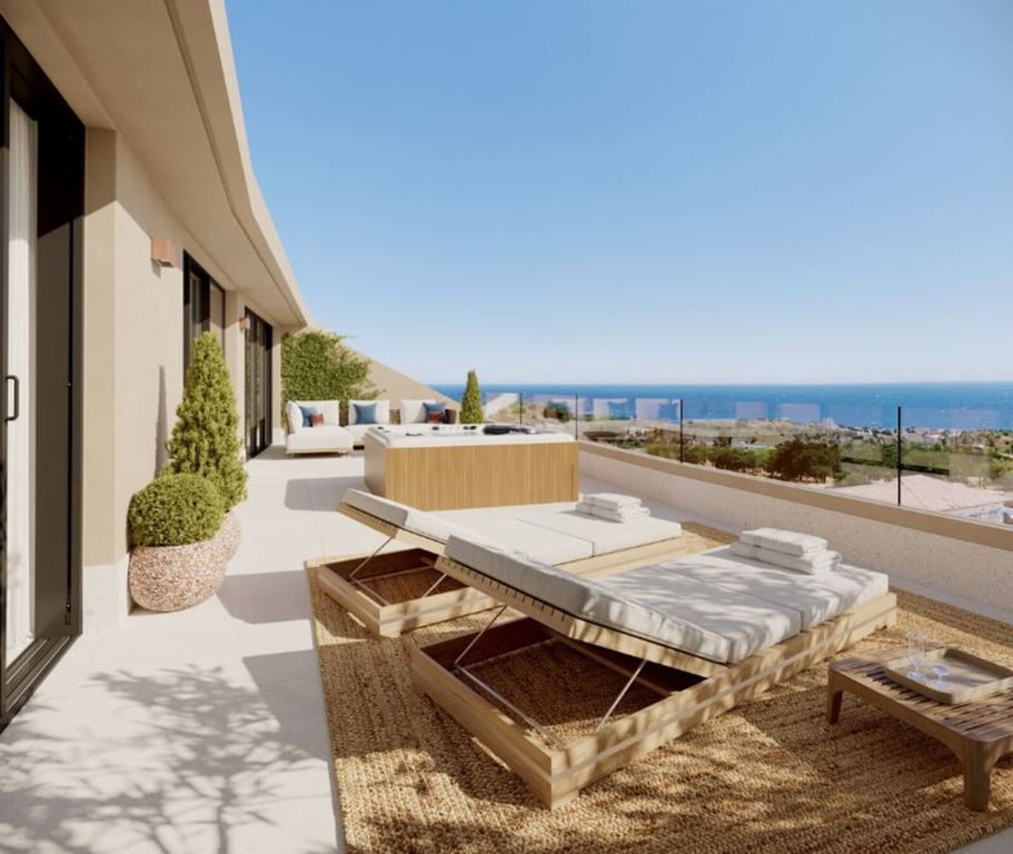 Apartment in Fuengirola - Image 2