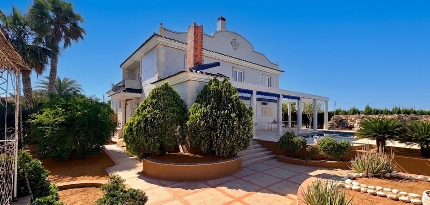 House in La Marina