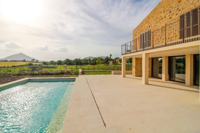 Farm, Ranch or Equestrian in Alcudia - view 1