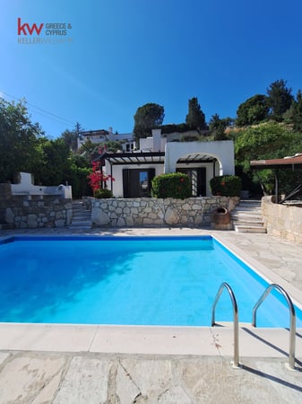 House in Tala - view 1