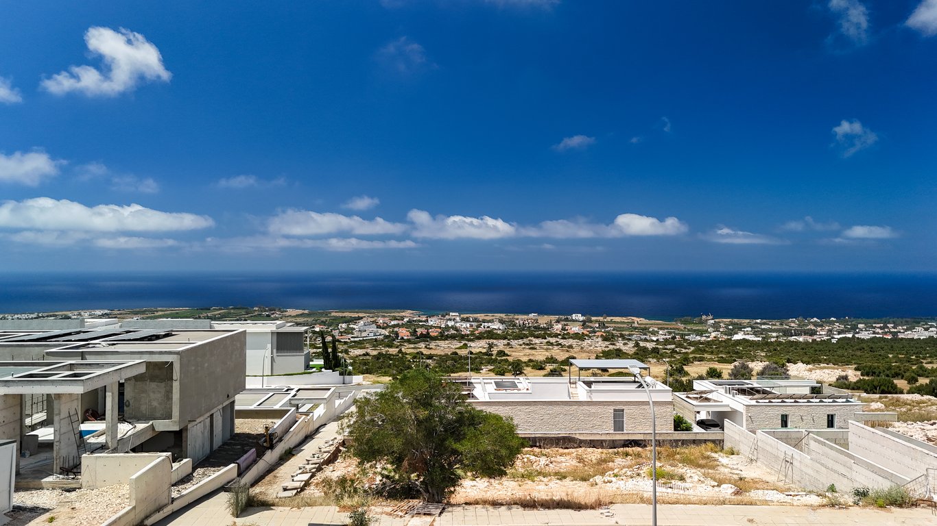 House in Pegeia - Image 3