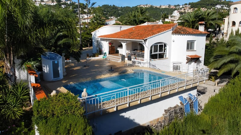 Villa in Moraira - view 1