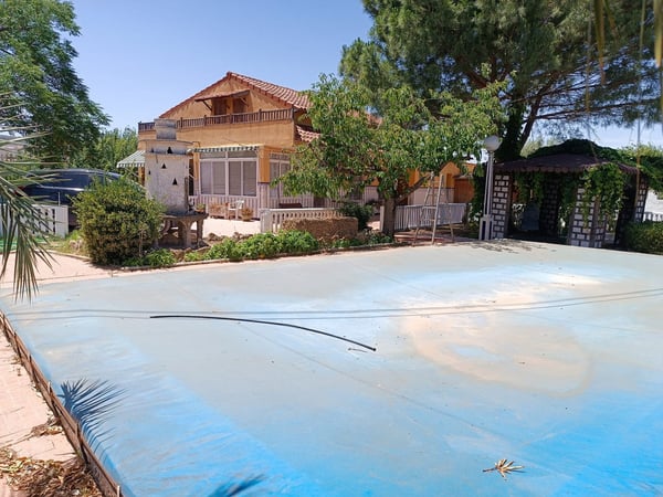 Villa in Yecla - view 1