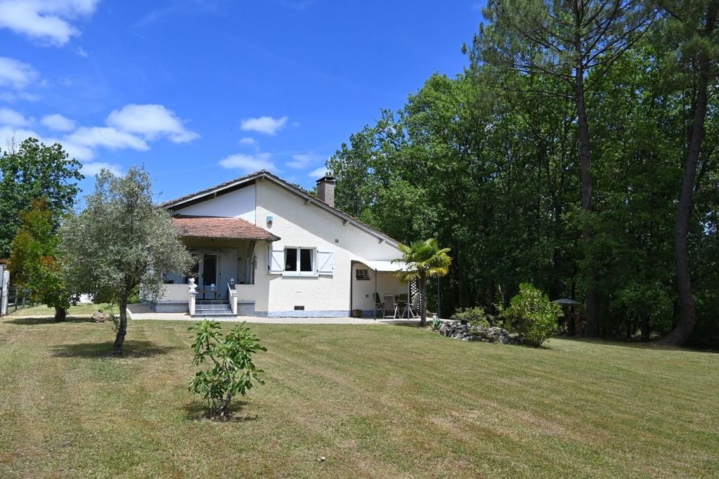 House in Belaye - Image 2