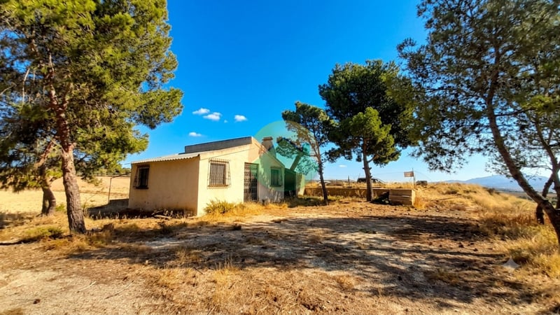 Farm, Ranch or Equestrian in Los Lardines - view 1