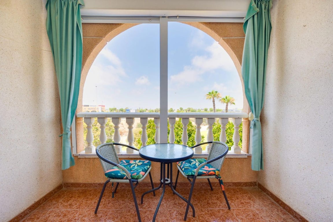 Apartment in Torrevieja - Image 3