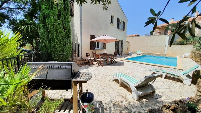 House in Puimisson - view 1