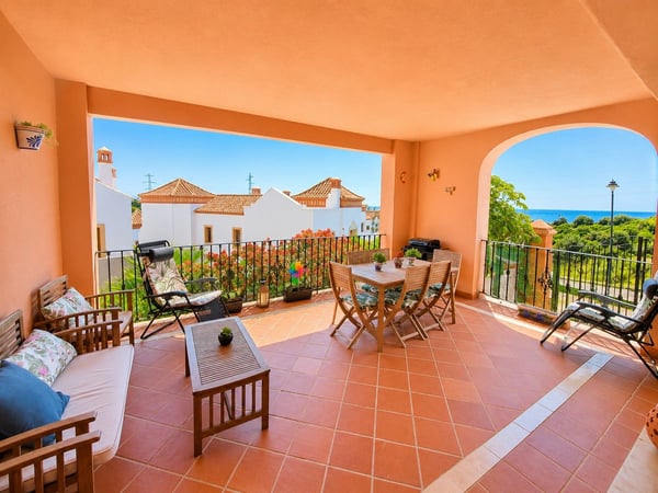 House in Estepona - view 1