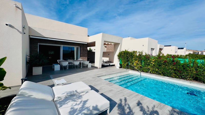 House in Algorfa - view 1