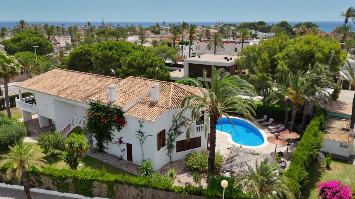 House in Cabo Roig - Image 2