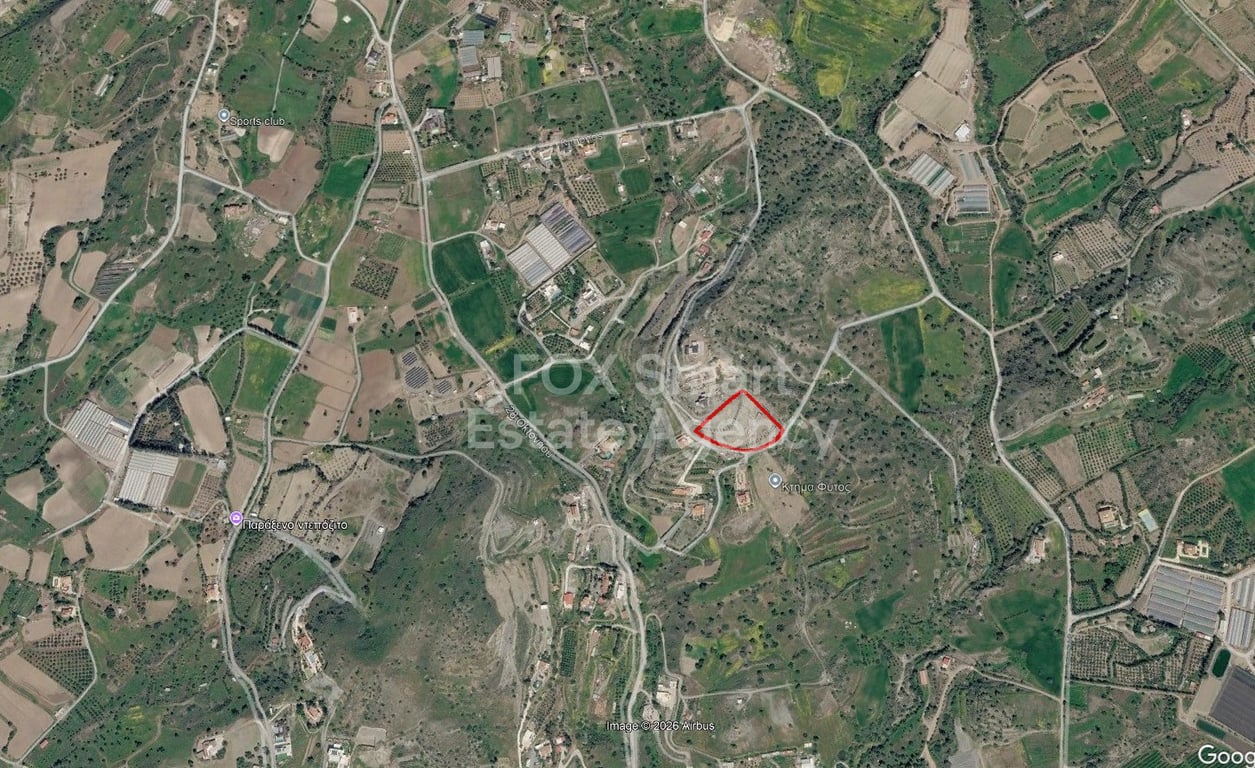 Land in Pyrgos - Image 3