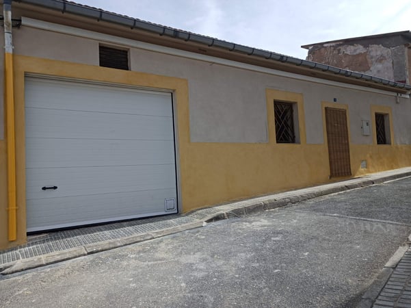 House in Pinoso - view 1
