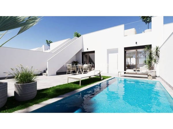 House in Roldan - view 1