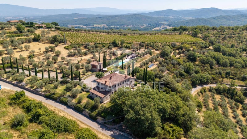 House in Bucine - view 1