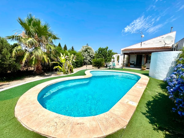 Villa in Daya Nueva - view 1