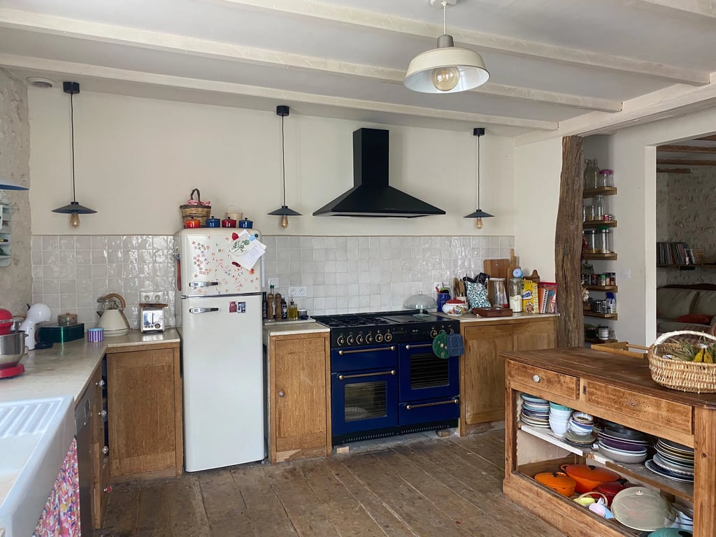 House in Salles-Lavalette - Image 3